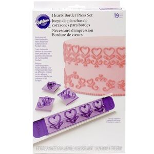 Wilton Hearts Border Press Set